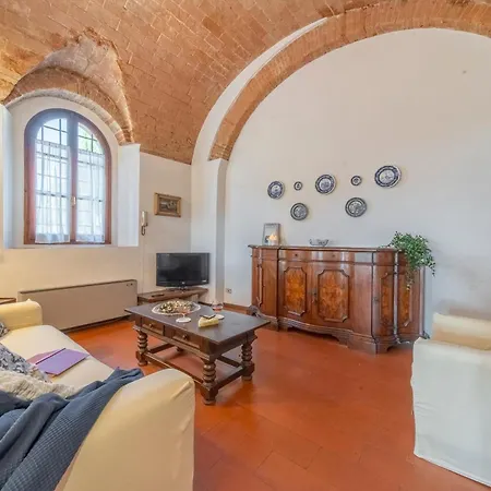 Charming Florentine Hideout Florencia