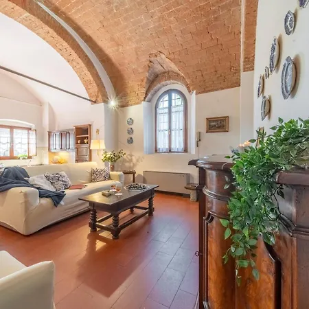 Charming Florentine Hideout شقة *